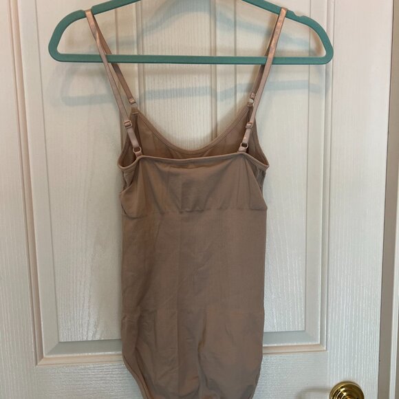 Nude Shapewear - Picture 2 of 4